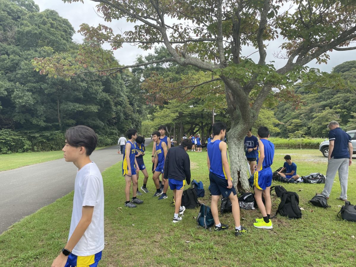 The SMIS Team Prepares for the Race