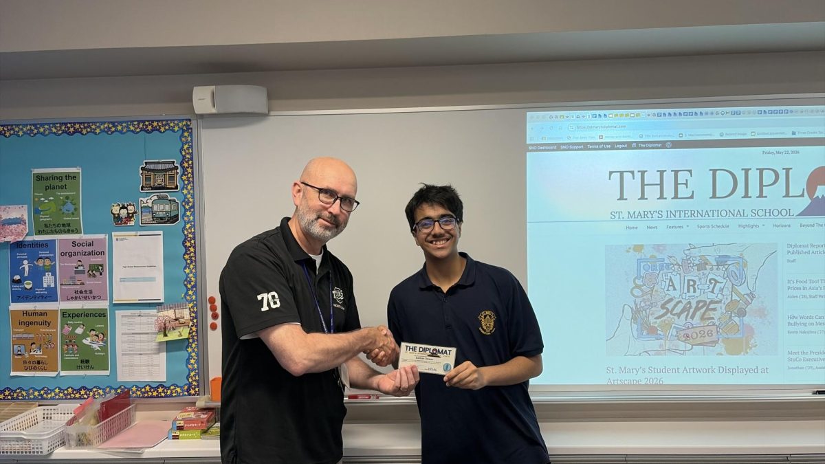 Salman('29) receives his 25-story pin