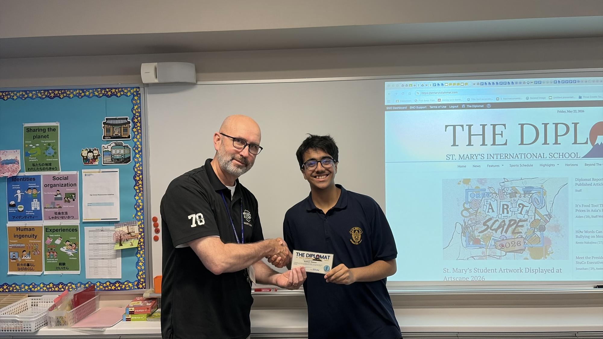 Salman('29) receives his 25-story pin